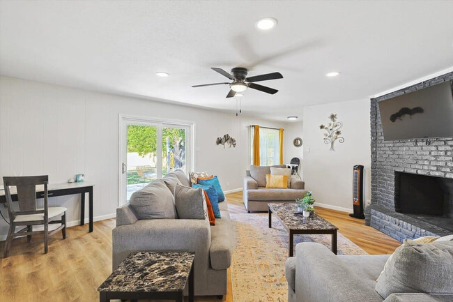 Photo - 405 Tate Cir Apartamento Unidad ID1019594P
