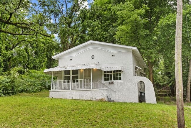 Photo - 624 83rd Pl S