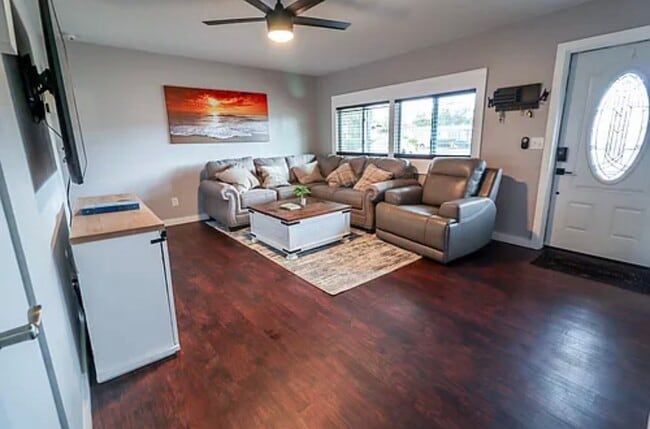 Photo - 3312 36th Ave W