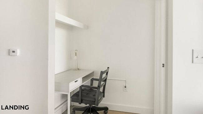 Photo - 1007 S Mint St Unidad 814