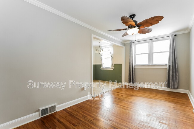 Photo - 259 W Wyncliffe Ave