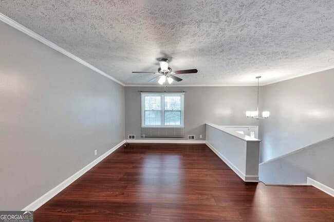 Photo - 115 Elizabeth Way