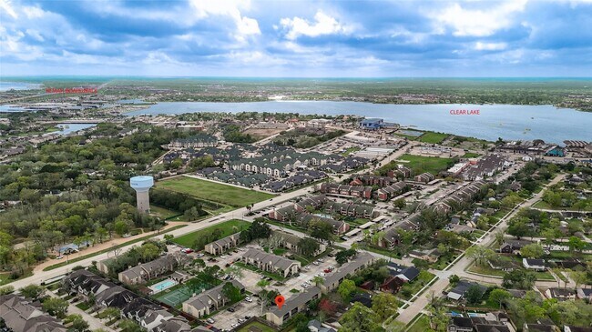 Photo - 3300 Pebblebrook Dr Unit 111