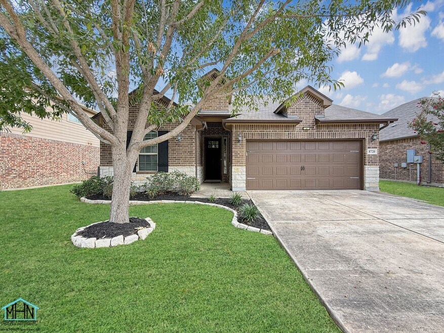 8720 Indian Bluff