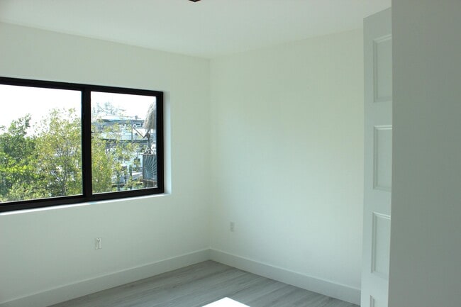 Photo - 85 Coco Plum Dr