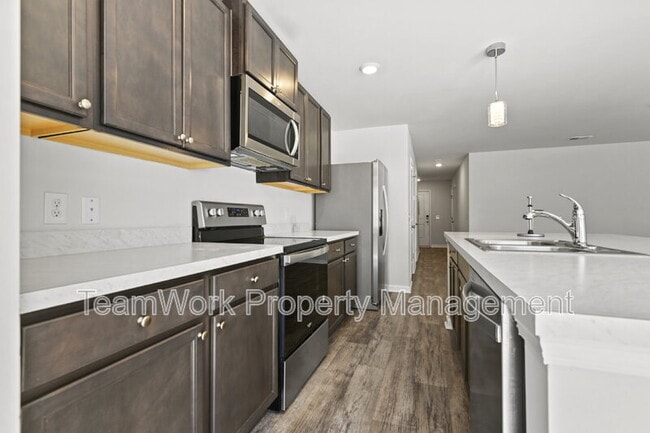 Photo - 163 Rosefield Ct