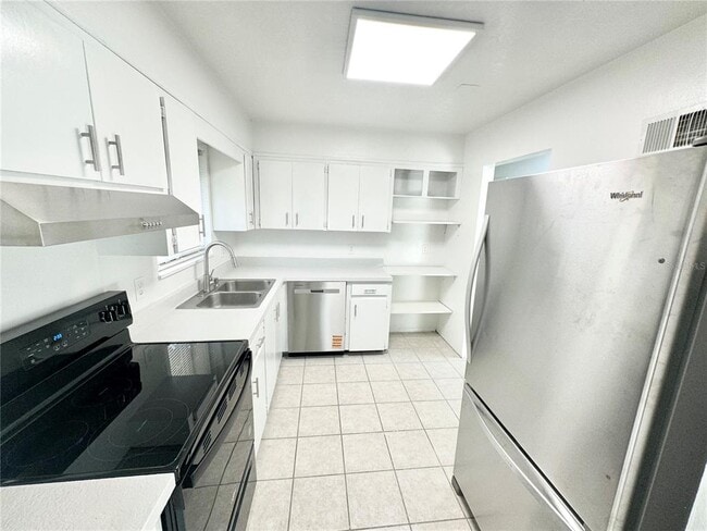 Building Photo - 336 San Rafael St Rental