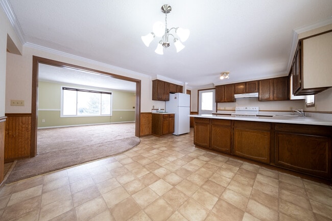 Photo - 408 Edgar Pl