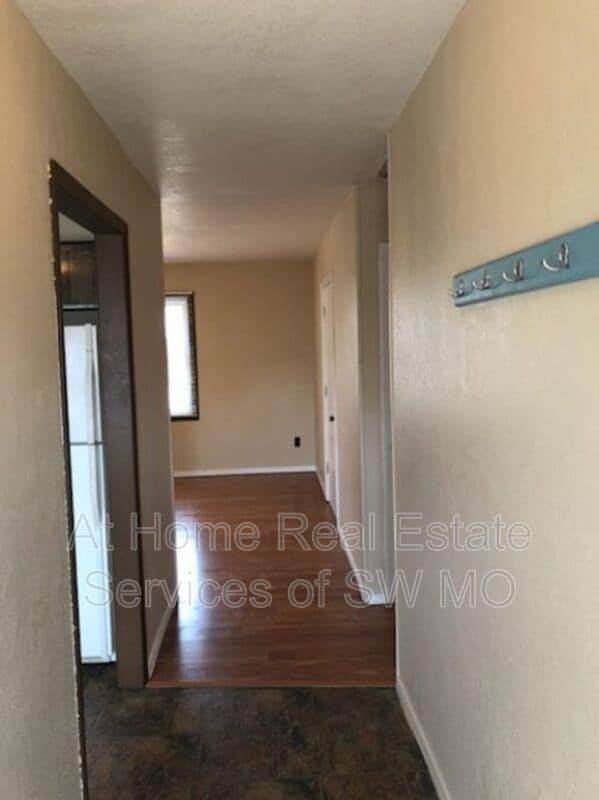 Photo - 3231 W Olive St