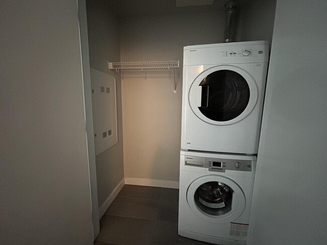 Photo - 4900 Lennox Ln