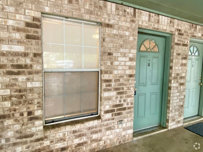 Building Photo - 2 Bed 1 Bath **Cozy Unit in Pleasanton** Rental