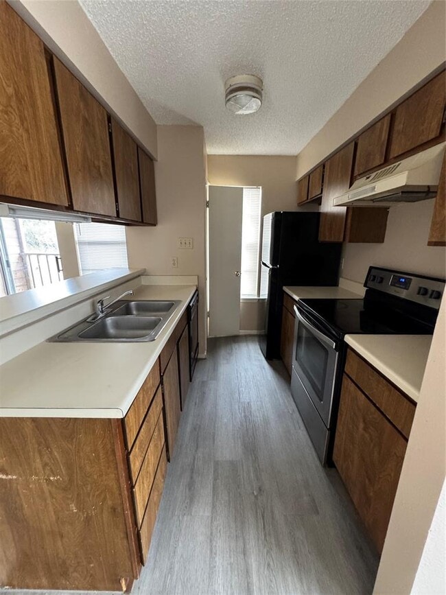 Photo - 1713 Hiawatha Dr