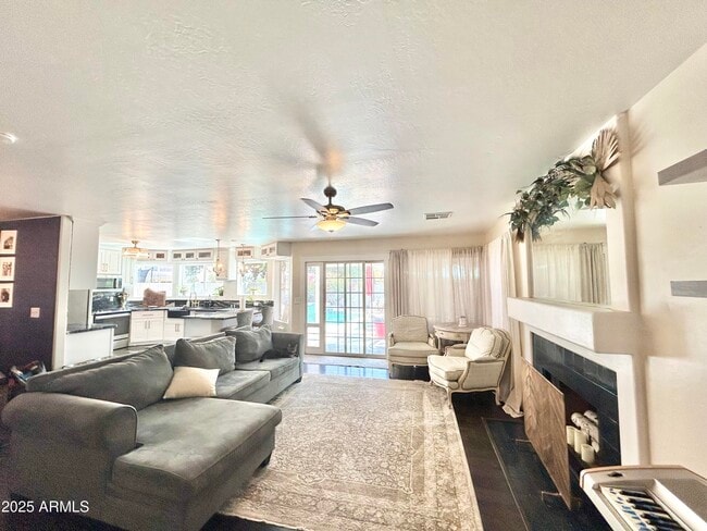 Photo - 7407 E Medina Ave