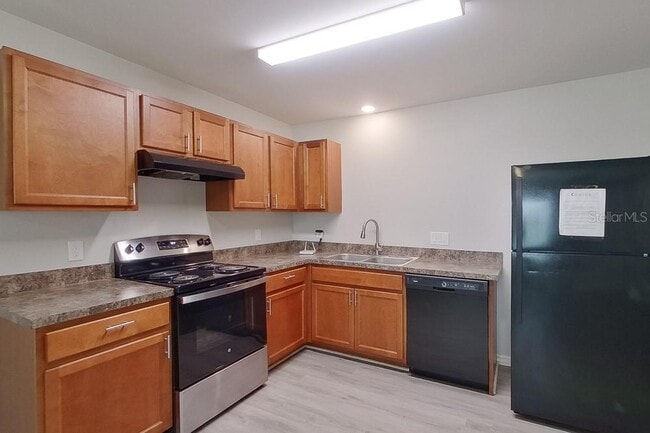 Photo - 3214 65th St W