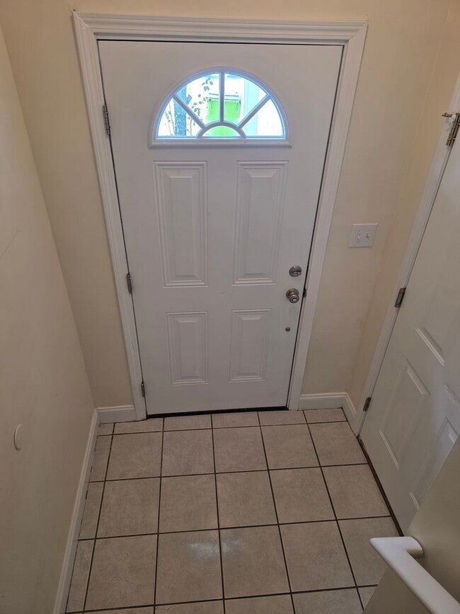 Photo - 3 bedroom 3 bath townhouse with one car ga...