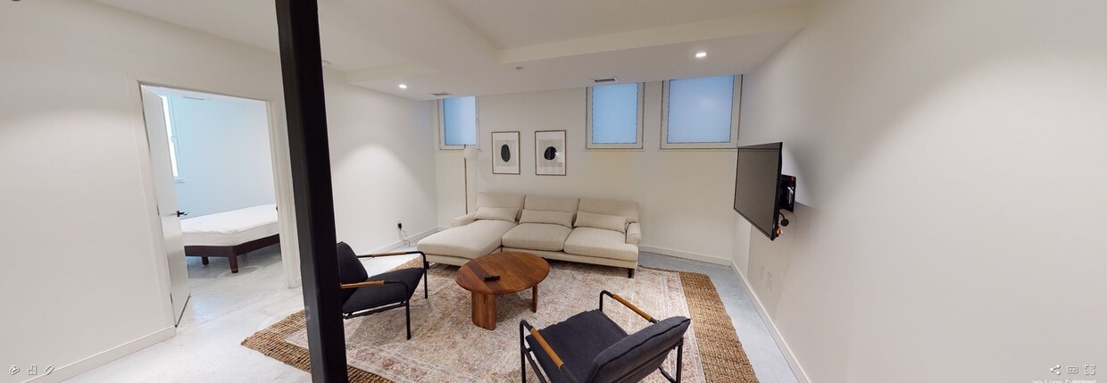 Photo - Monroe (Furnished Rooms) Apartments