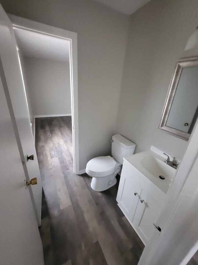 Photo - 3 bdroom 1.5 bath off Tobacco Rd