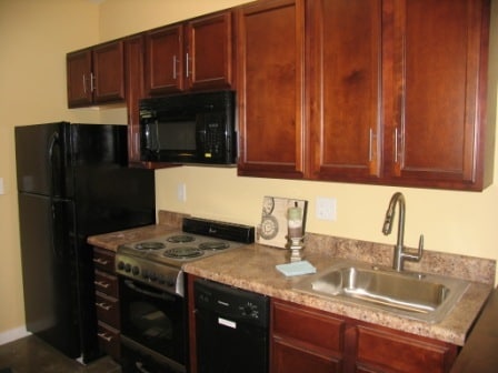 Photo - 701 Saint James Street Apartments