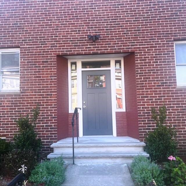 293 N Maple Ave Unidad 2L