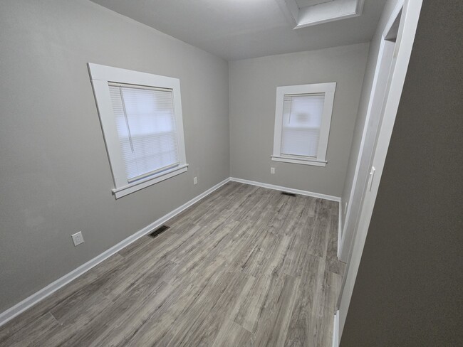 Dormitorio 2 - 160 W Seaview Ave