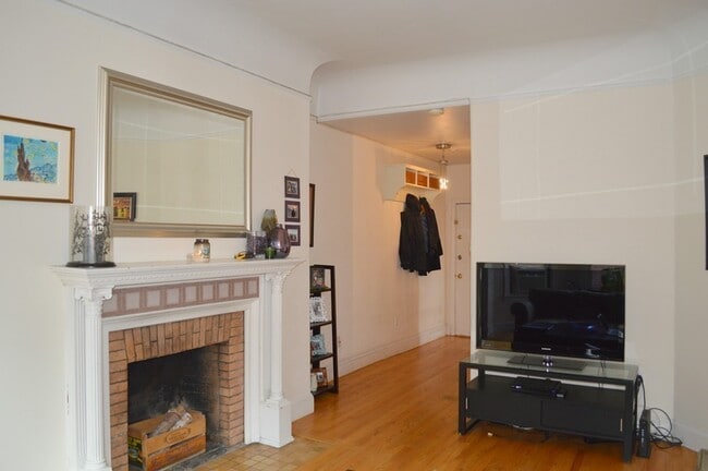 Photo - 362 Commonwealth Ave Unidad 5F