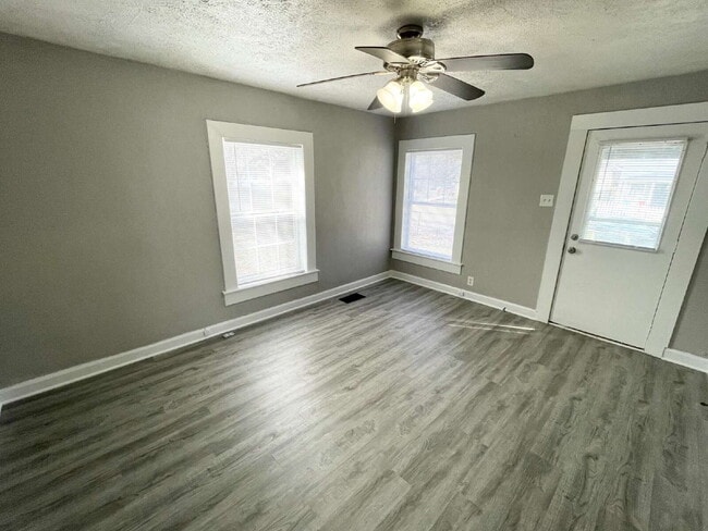 Photo - 2 Bedroom quiet street & neighborhood