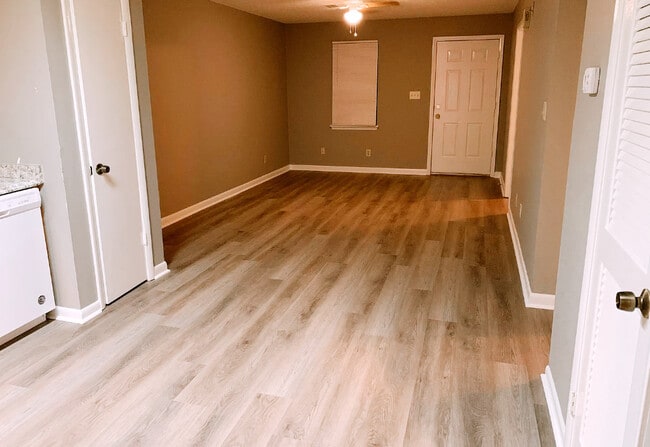 Photo - 1809 Windover Pl SW