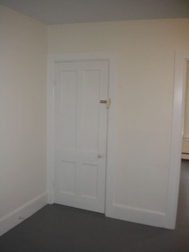 4 Mechanic St Unit A