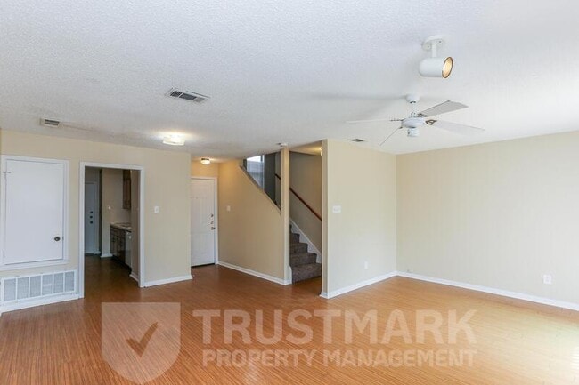 Photo - 4506 A Lago Cir