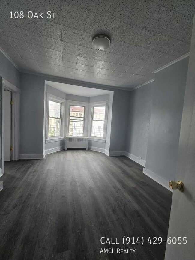 Photo - 108 Oak St Apartment