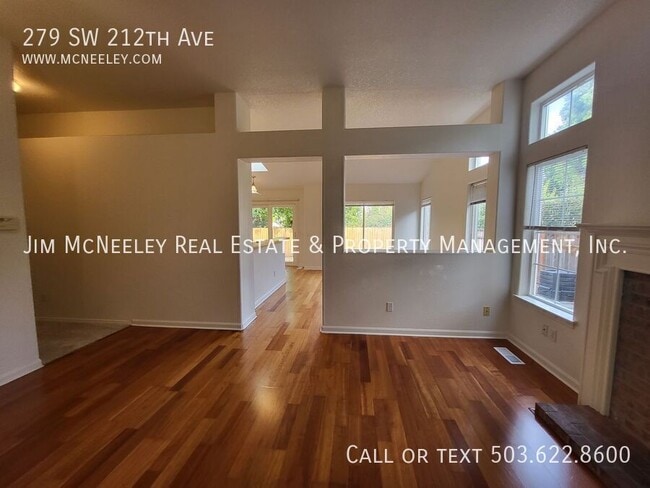 279 SW 212th Ave