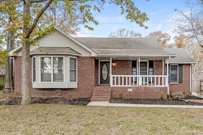 Building Photo - 116 Hermitage Dr