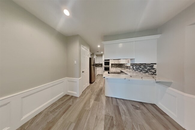 Photo - 20414 Laverton Dr