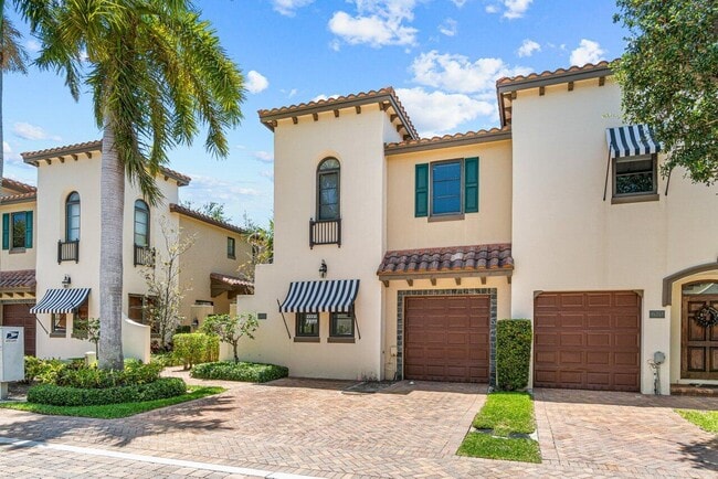Photo - 625 Via Villagio