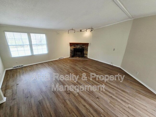 Photo - 1141 Palmer Farm Rd