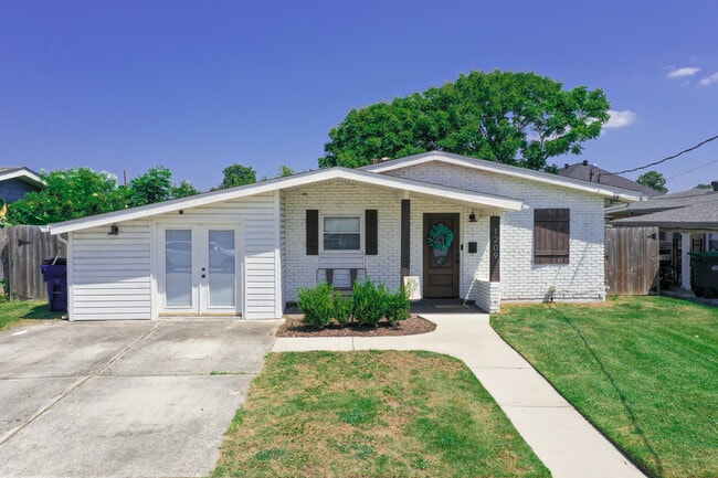 Building Photo - 1209 Hymelia Ave Rental