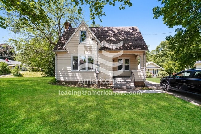 Building Photo - 1911 N Broadway St