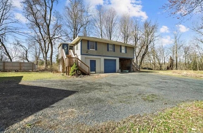 Photo - 1535 NY-208 House