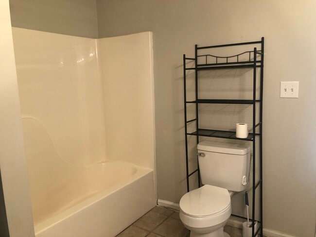 Photo - 503 St Joseph Dr NW