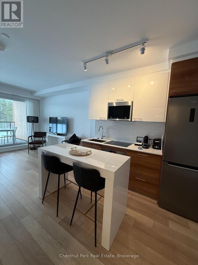 Photo - 120 Carrick Trail Unité 303