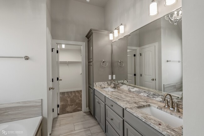 Photo - 1141 Green Wood Cir