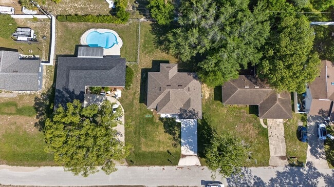 Photo - 922 N Fairbairn Dr