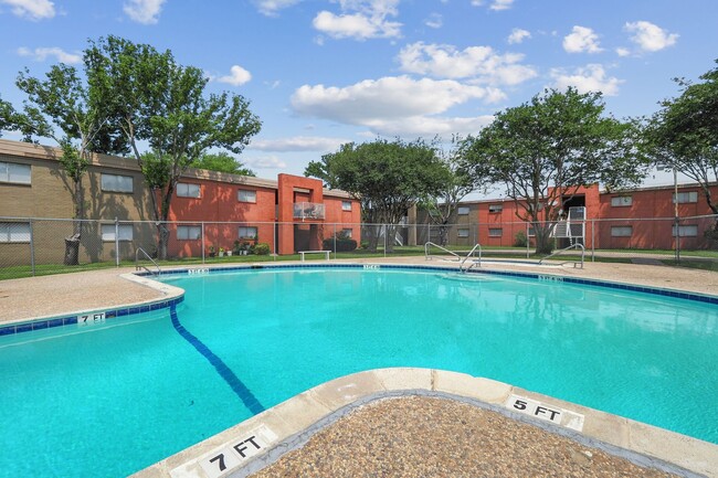 Photo - La Paloma Village Apartments