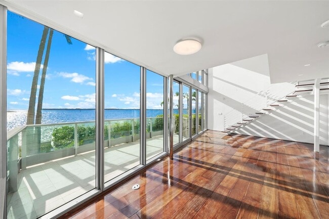 Building Photo - 1331 Brickell Bay Dr Unit BL-25