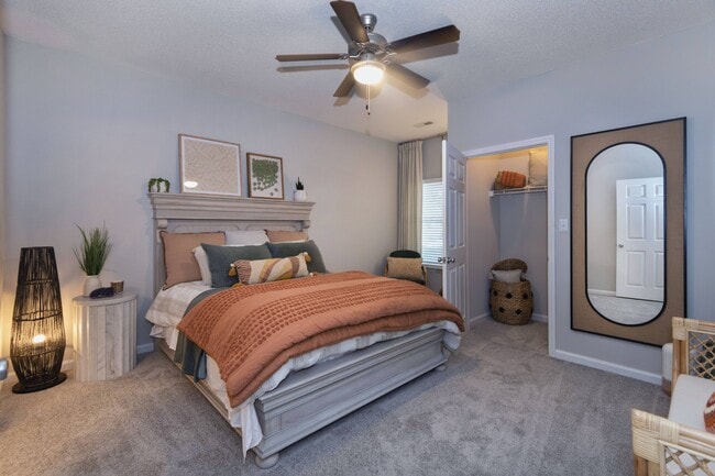 2BR, 2BA - Primary Bedroom