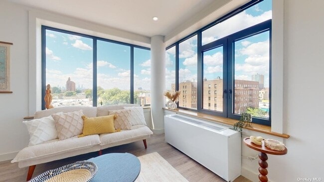 Photo - 63-68-68 Austin St Unit 5D