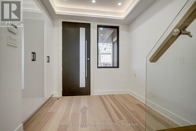 Photo - 230 Willow Ave