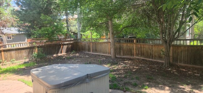 Photo - 2312 Creekside Dr