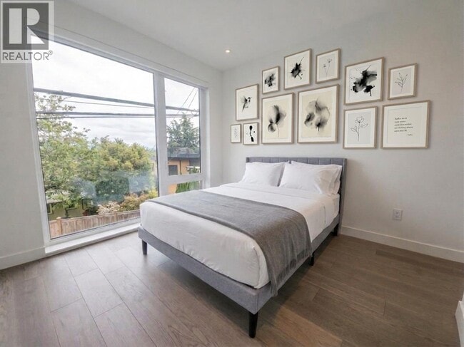 Photo - 3550 Quesnel Dr
