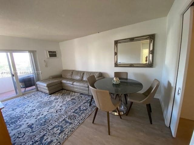 Photo - 3201 SE 14th St Unit 605